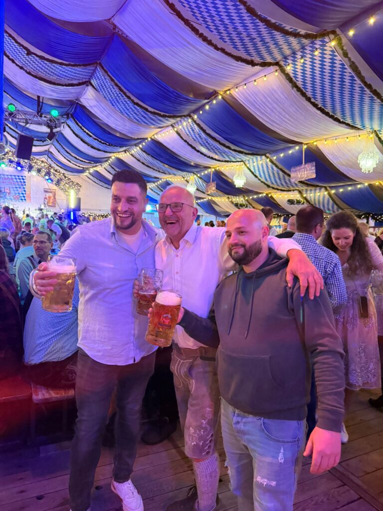 Wörpel Bau feiert Oktoberfest 